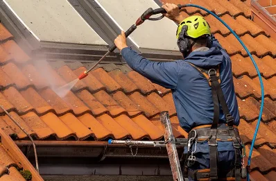 Démoussage et hydrofuge de toiture à Morcourt
